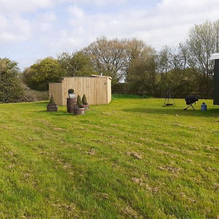 Glamping At The Retreat Wiltshire Is Rural Bliss Villa Chippenham  Luaran gambar
